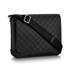 Louis Vuitton N41286 District PM Messenger Bag Damier Infini Kůže